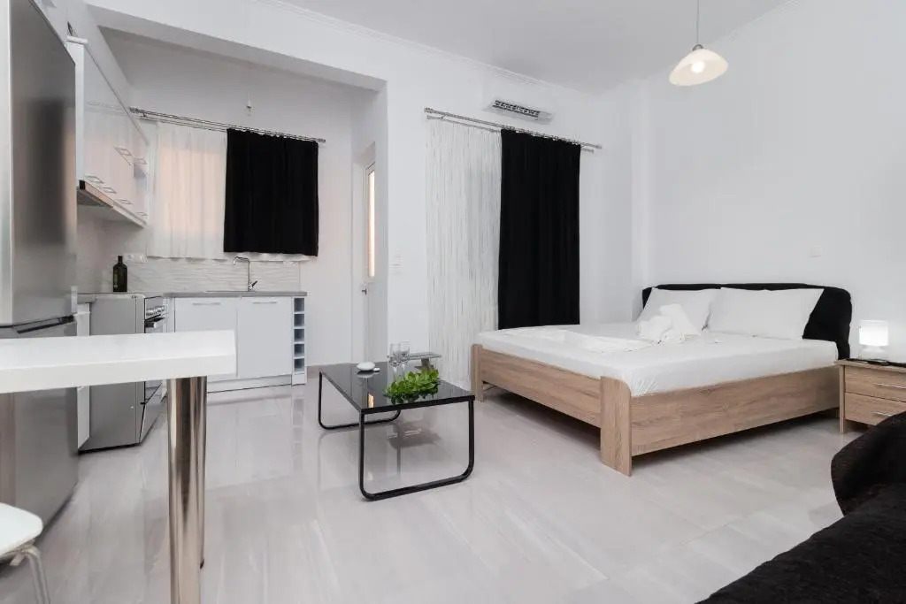 Pezodromos Apartments