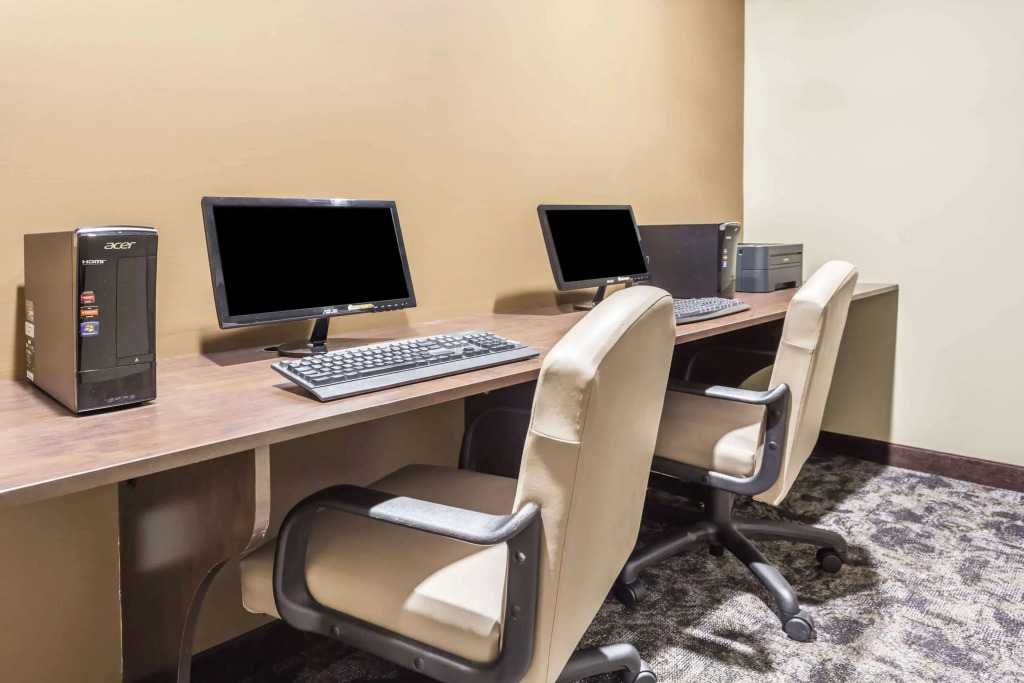 Microtel Inn & Suites by Wyndham - Timmins