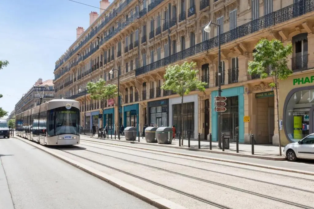 Modern and design 1br in Marseille city-center