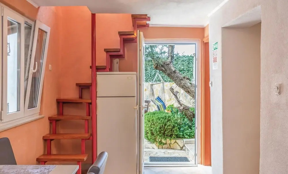 Beautiful Home in Makarska With Wifi and 1 Bedrooms