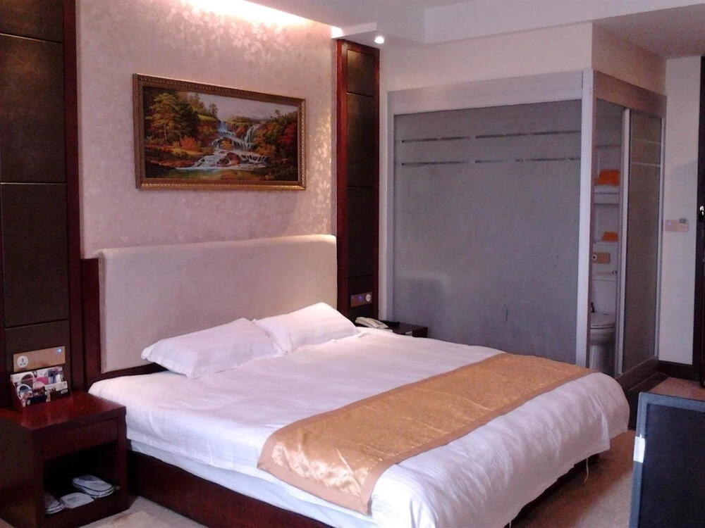 YHT Healthcare Chain Hotel