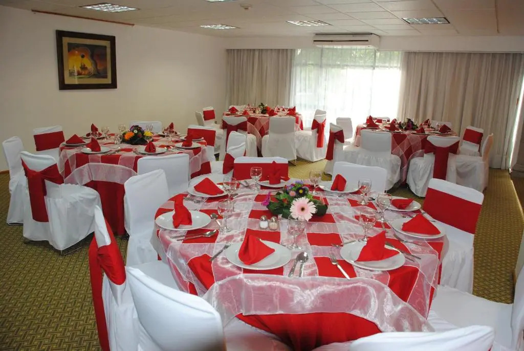 Hotel & Suites PF