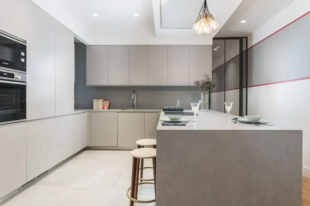 Home Club Alcala Apartments