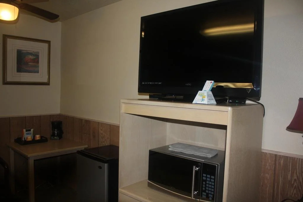 Sea Treasures Inn #104