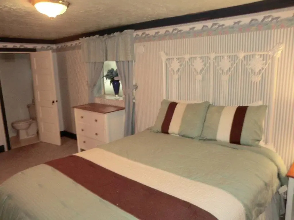 Seaside Manor