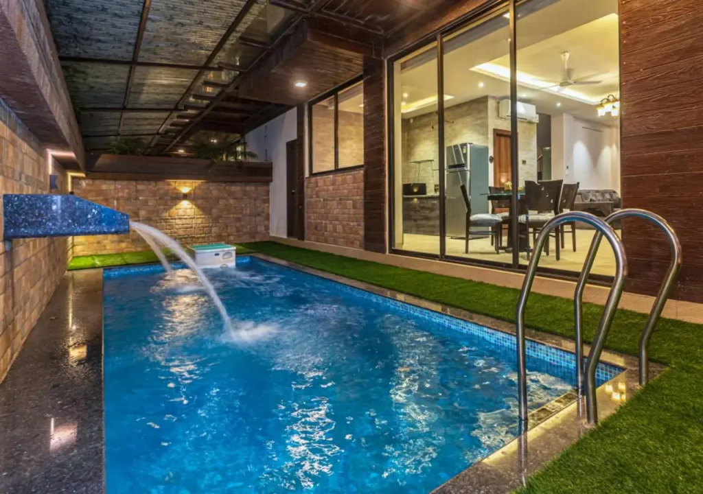 SaffronStays Ebony