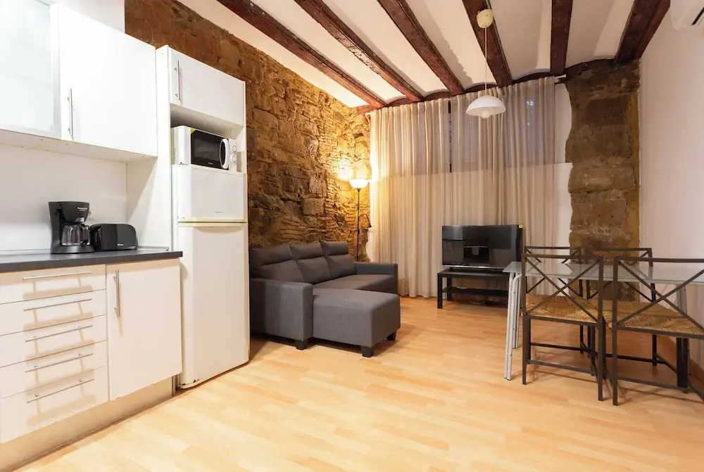 Apartment Near Las Ramblas For Families Or Friends