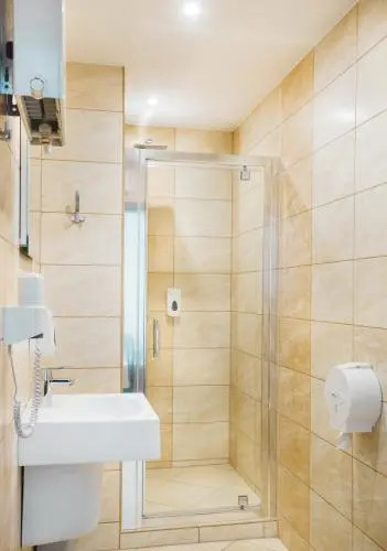 Hotelik B&B Pod Dębami