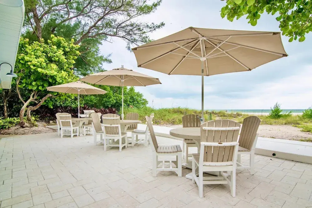 Sailfish Gulf Suites #4, Garden Views, Steps From The Beach 1 Bedroom Cottage