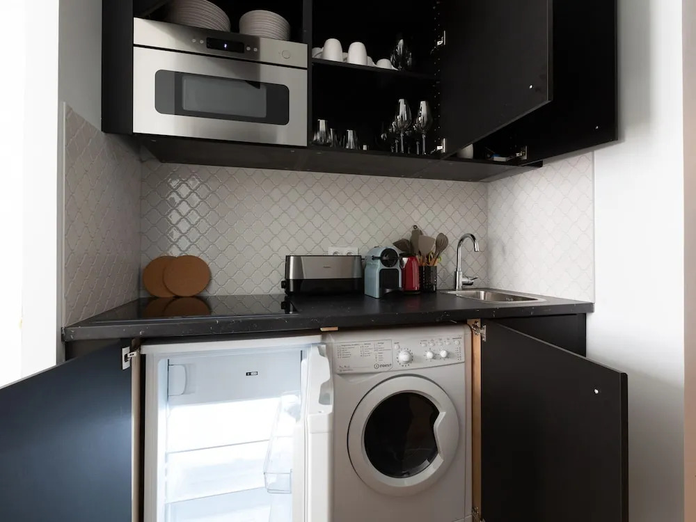 LivinParis - Luxury AC 2 & 3 Bedrooms Le Louvre