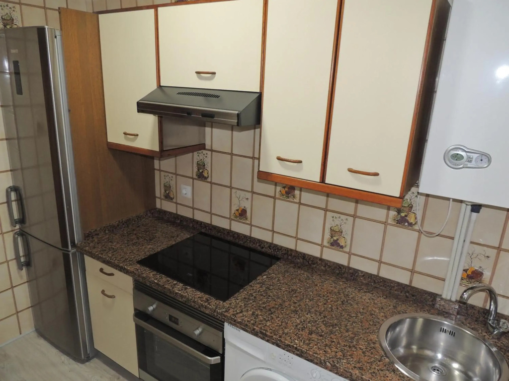 Precioso piso en Oviedo, Parking, Wifi y Netflix By DeLabra Apartments