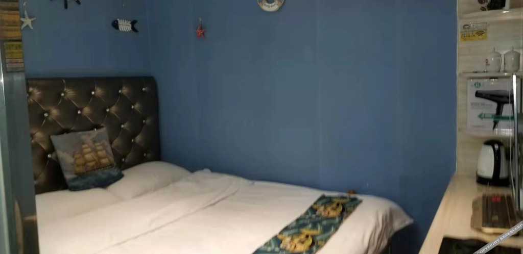 Hebi Weekend Inn