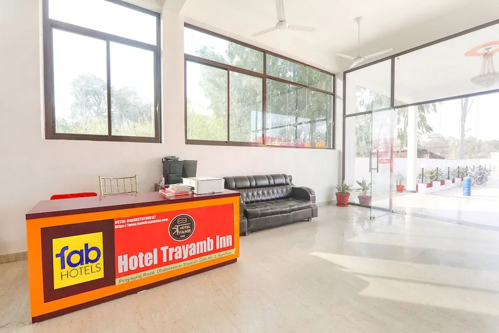 Fabhotel Trayamb