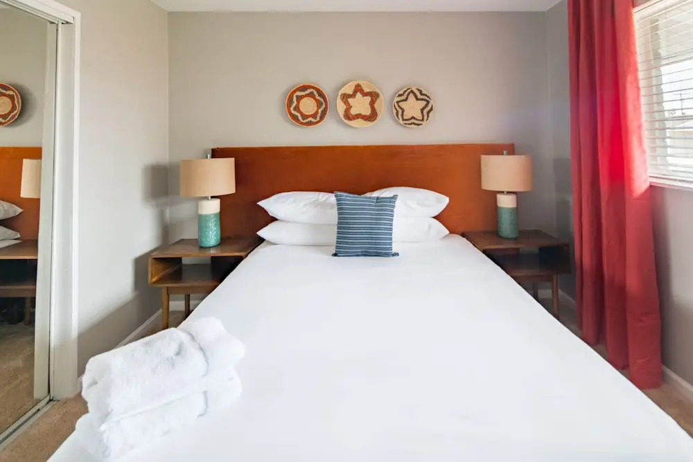 WanderJaunt - Regal - 4BR - South Scottsdale
