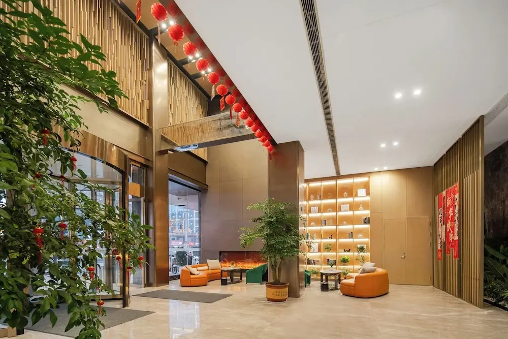 Wanzai Yijia La Maison Hotel