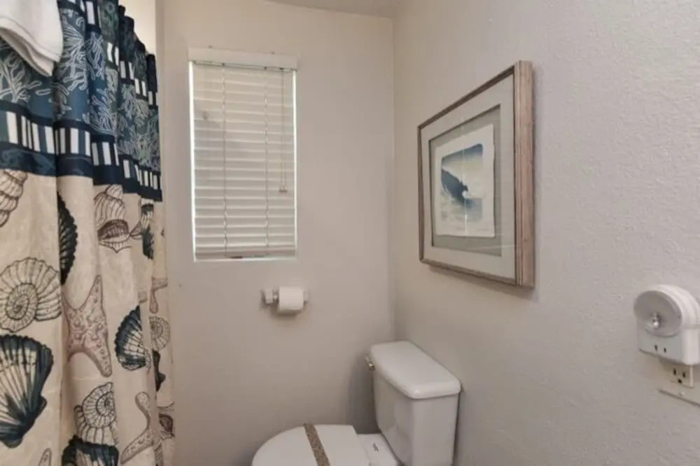 Avenue E #54489 - 3 Br Home