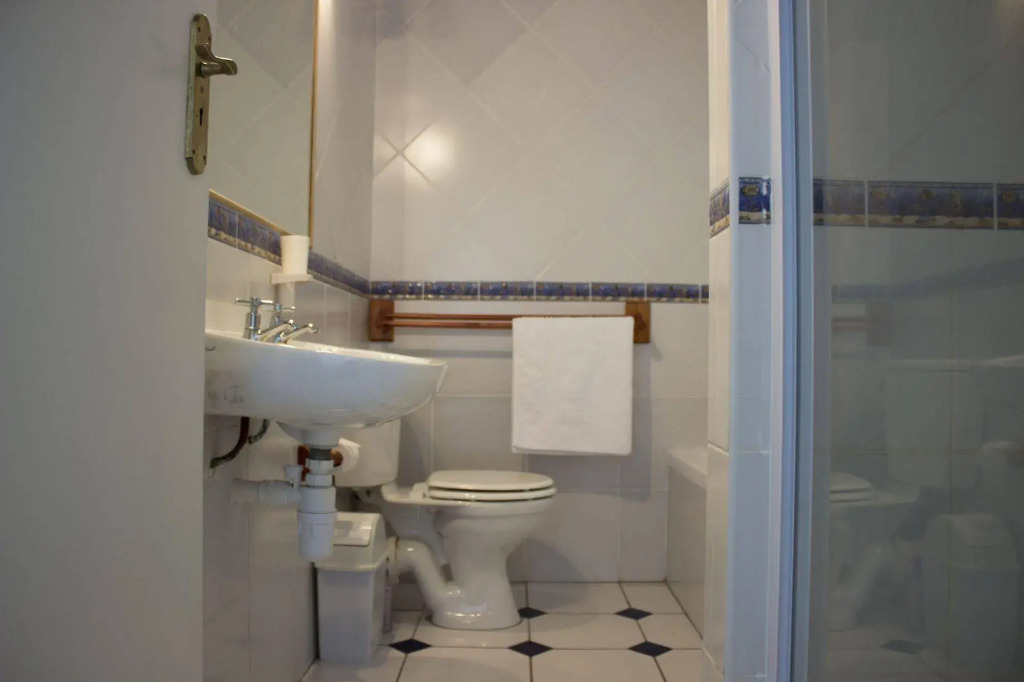 Harbourview Lodge
