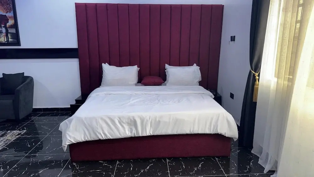 Next Level Hotel & Suites