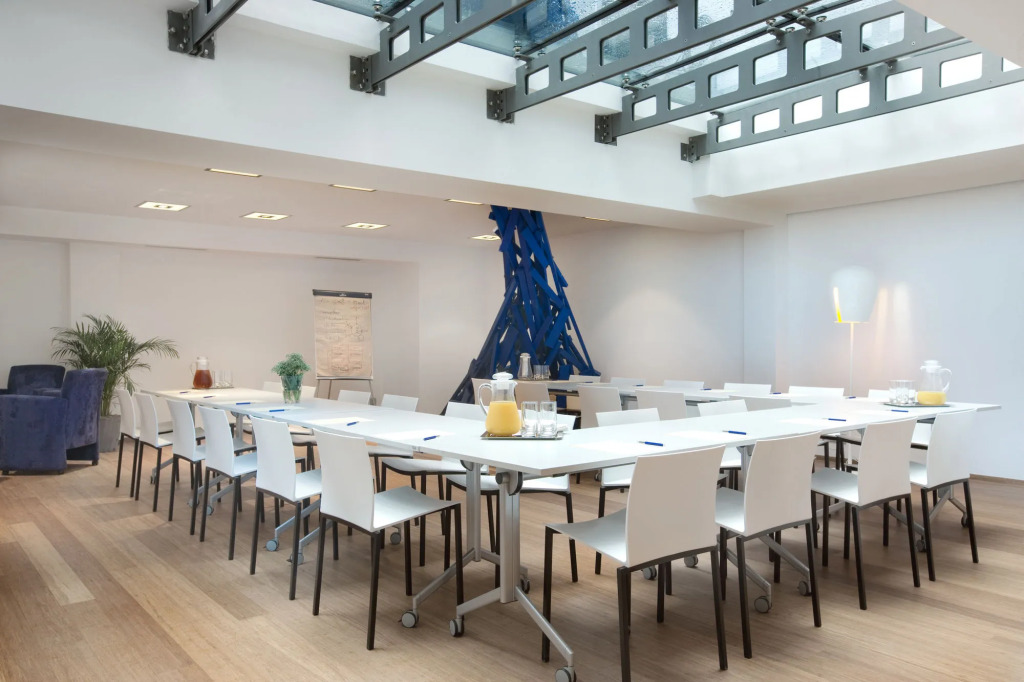 Hotel Aqua by HappyCulture