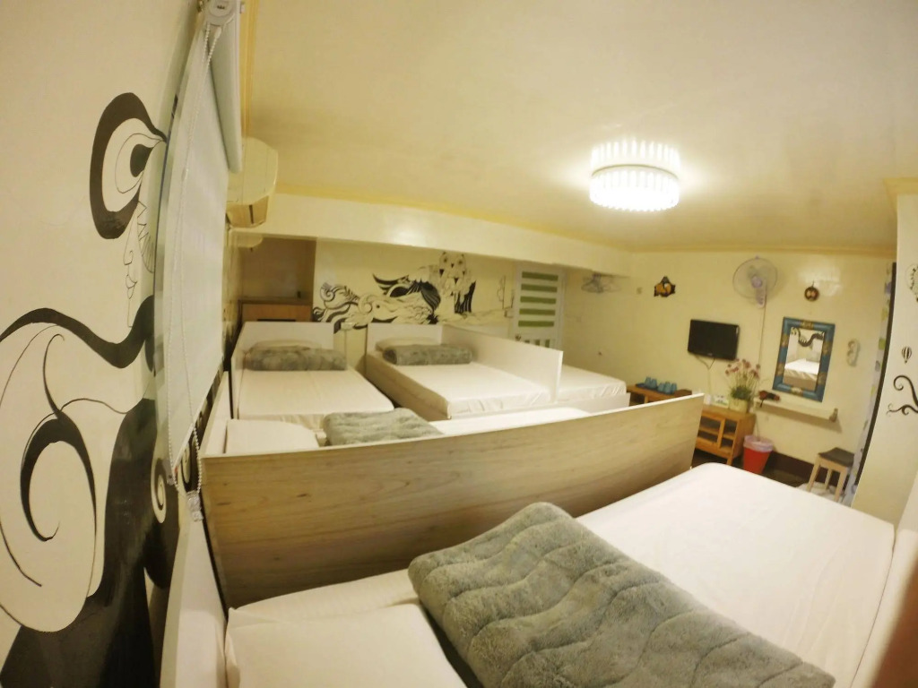 Cape 42 Hostel I