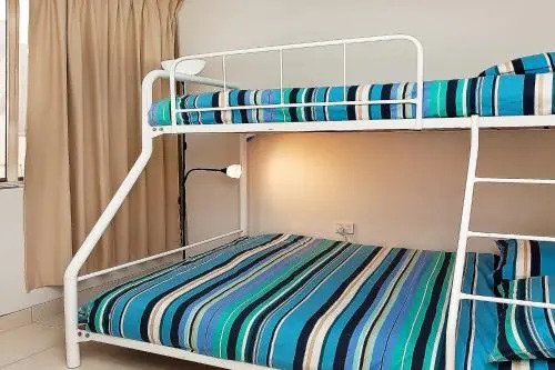 Monterey Lodge Unit 10, 27 Warne Terrace. Kings Beach