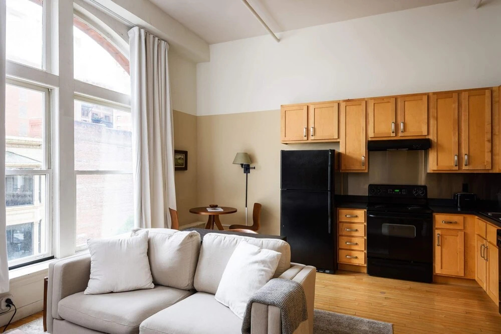 Spacious DT Lofts with Full Kitchen by Zencity