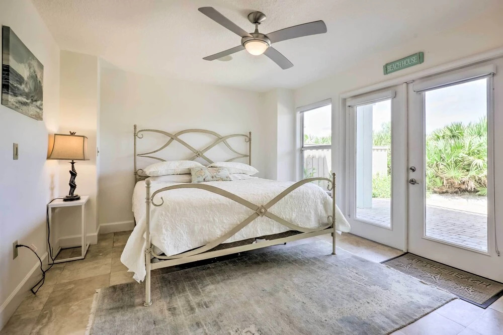 Coastal Retreat w/ Deck & Ponte Vedra Beach Access