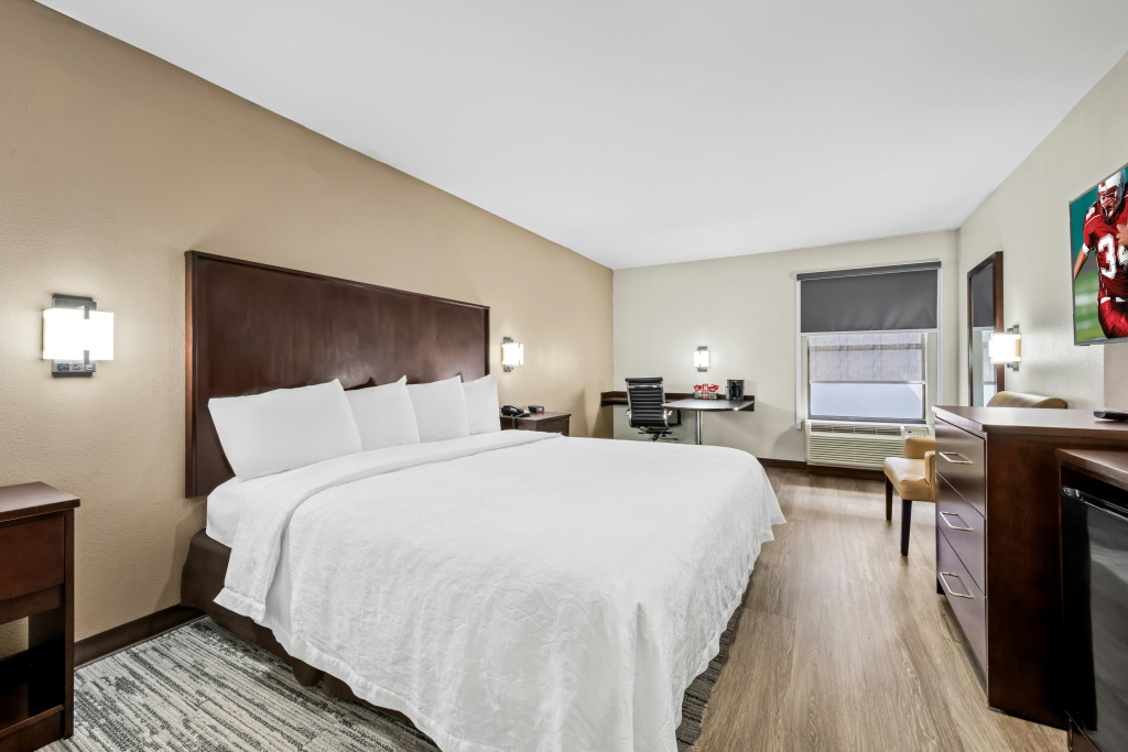 Red Roof Inn PLUS Henderson