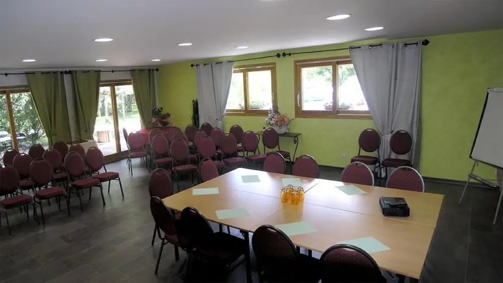 Logis Hotel Le Lac
