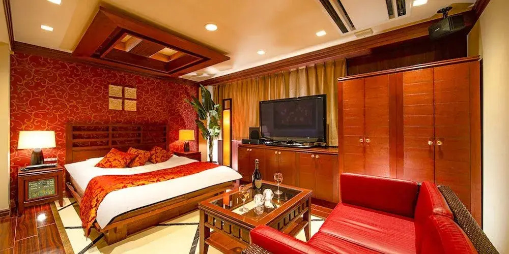 Qt HOTEL - Adults Only