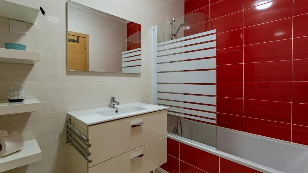 Spacious & Modern 3BDR Apartment in Algarve by LovelyStay