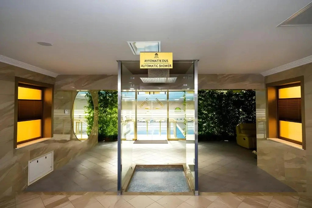 Курортный отель Mariana Trench Hotel and SPA