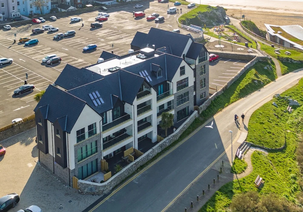 14 Waterstone House, Penthouse, Tenby