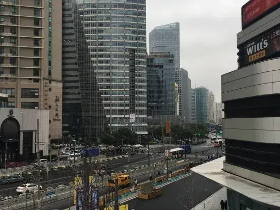 Oriental Paris Girls' Youth Hostel (Shanghai Railway Station Branch)