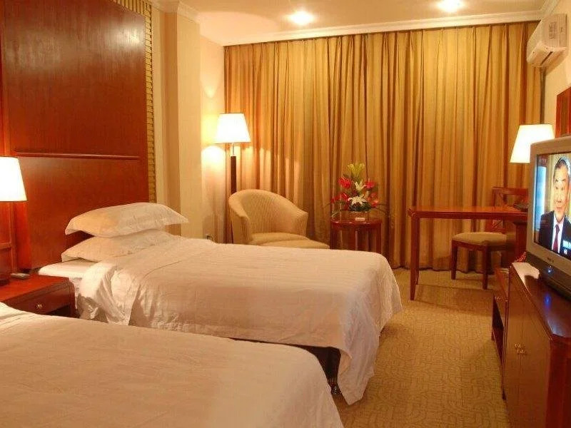 Home Inn Chengdu Shuangliu Tanghu Park