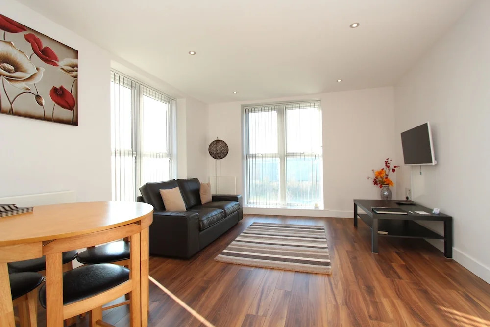 Skylark House Luxury Service Apartments