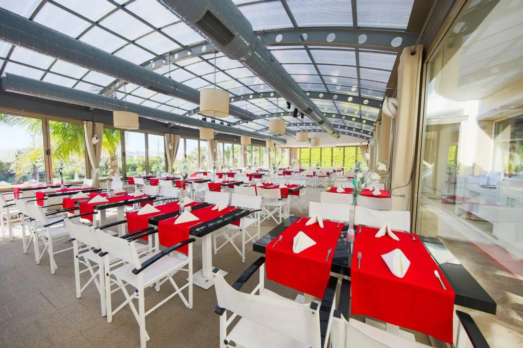 Sisus Marina Hotel