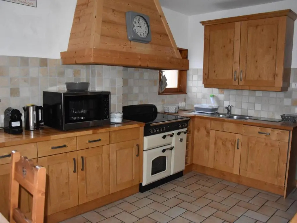 Chalet 5 pièces lumineux près des pistes, 10 personnes - FR-1-464-169