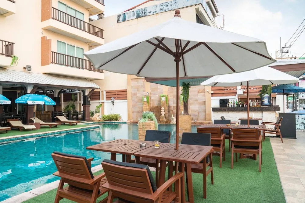 Beachfront Resort & Spa Jomtien, Pattaya