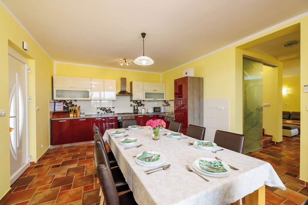 House Davorka