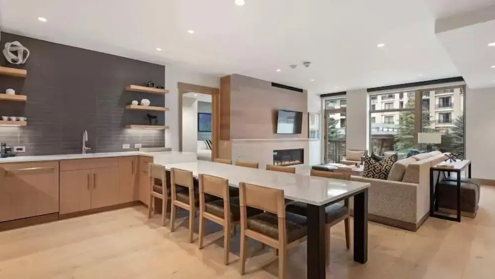 Luxe 2 Bedroom Ski In, Ski Out Residence In Snowmass Base Village