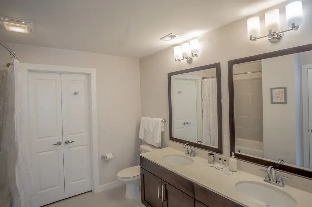 Atlanta Buckhead Fully Furnished Apartment 2 Bedroom Apts by RedAwning