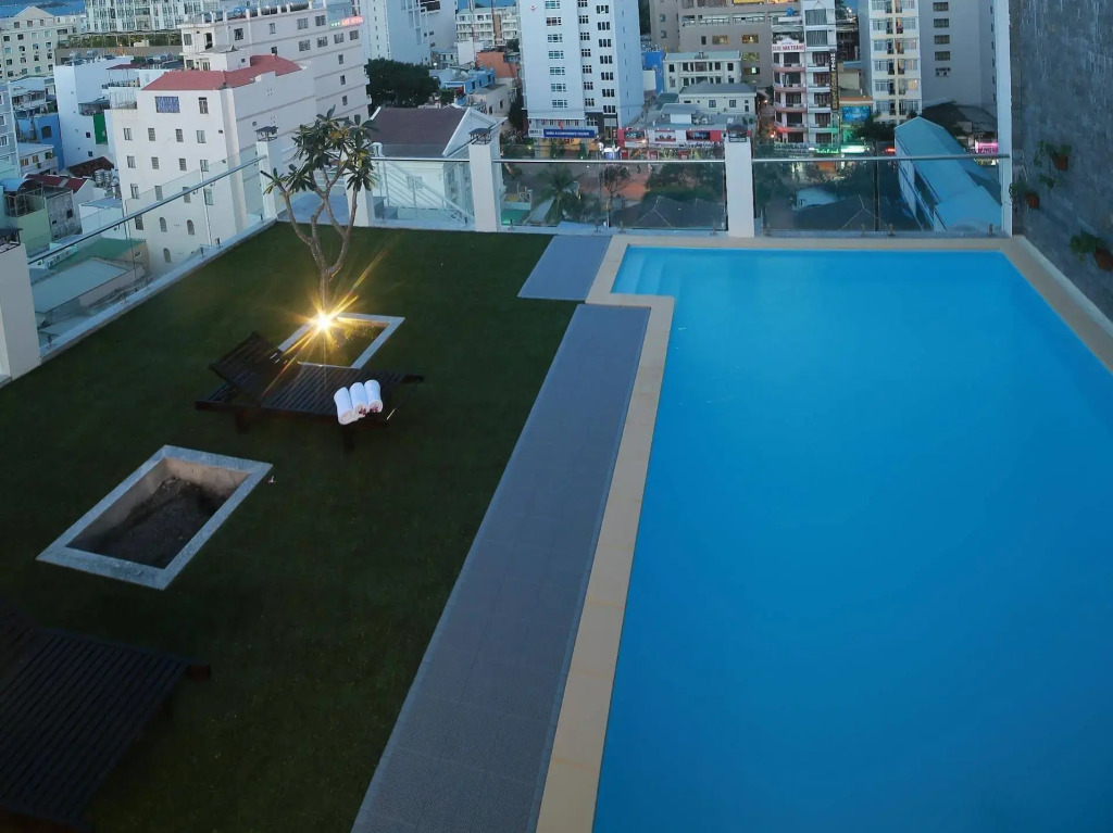 Edele Hotel Nha Trang Beach