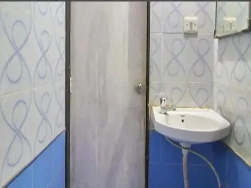 OYO 80384 Hotel Shri Krishna
