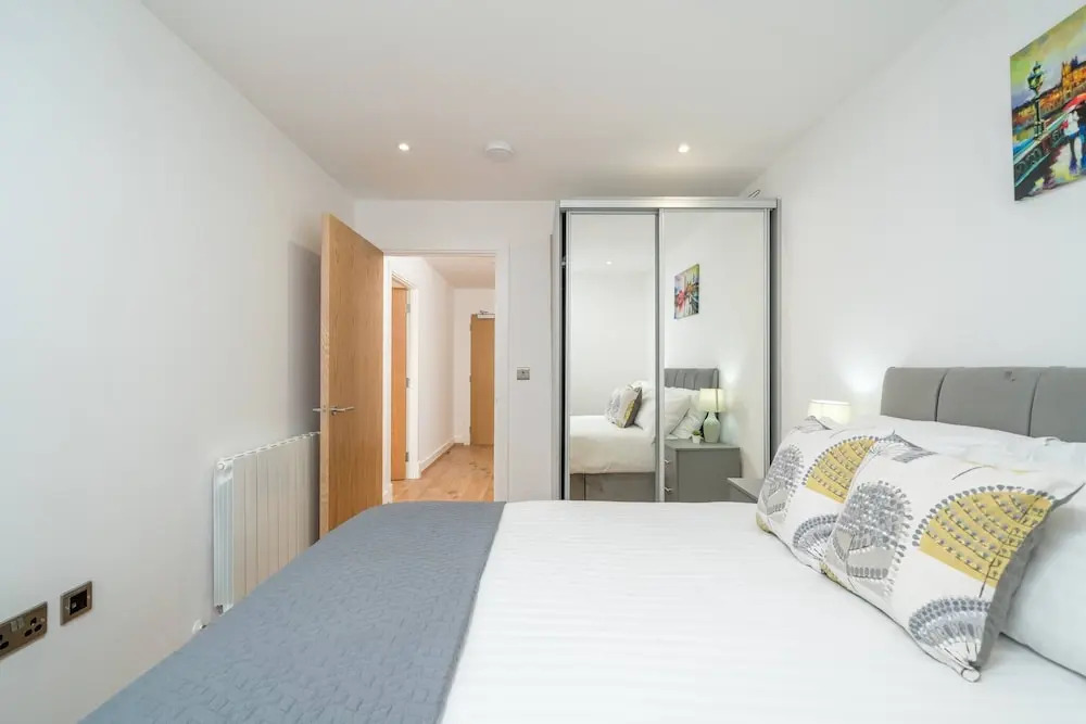 Skyvillion - River View Mins To O2 & London Excel