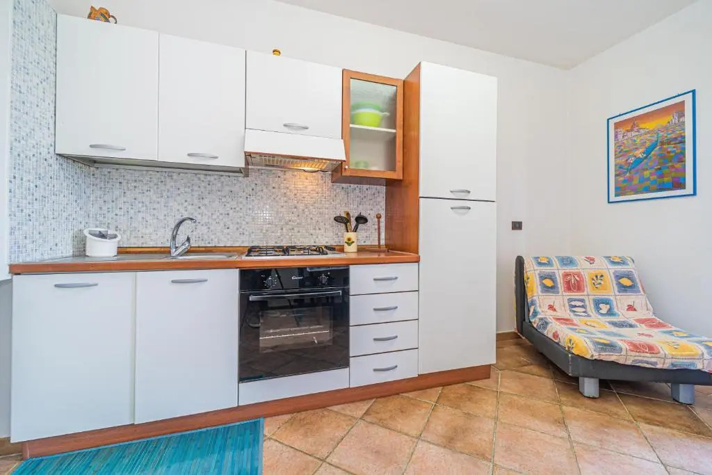 Apartment in Villa 2 to 4 Persons With Large Garden "stella"