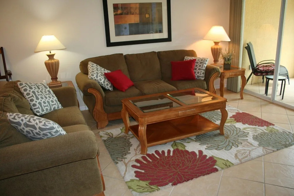 Bella Lago - Beautiful 3 BR Condo - Complex Pool and Fitness Room