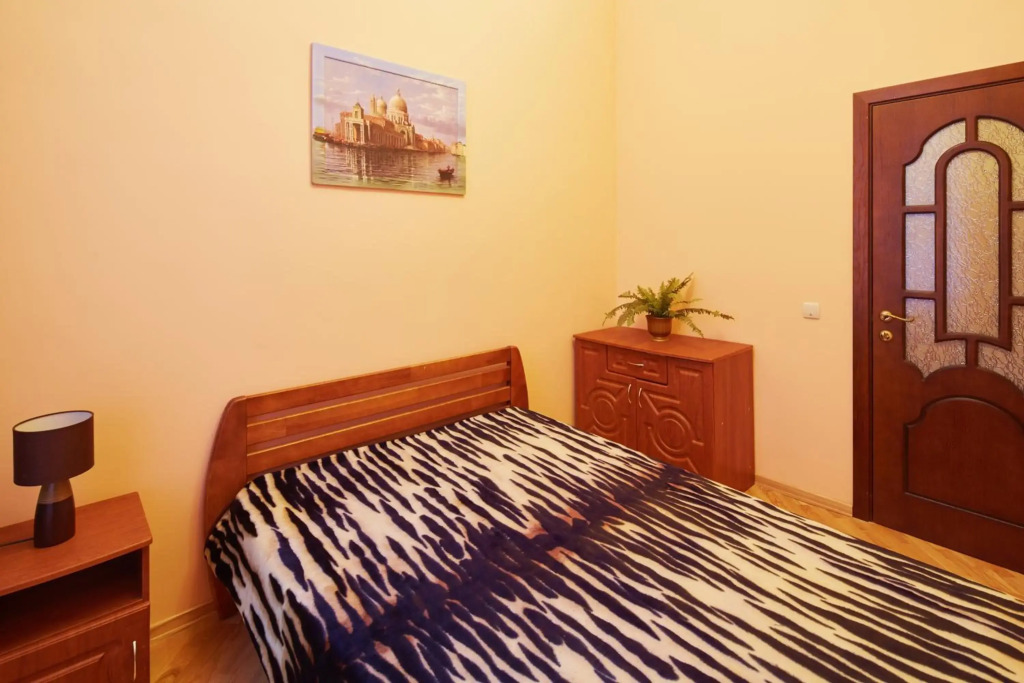 Apartment on Krakovskaya