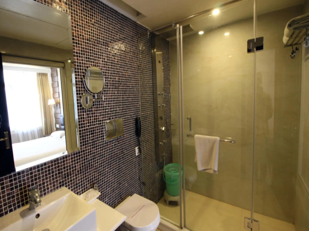 Hotel Metro Heights