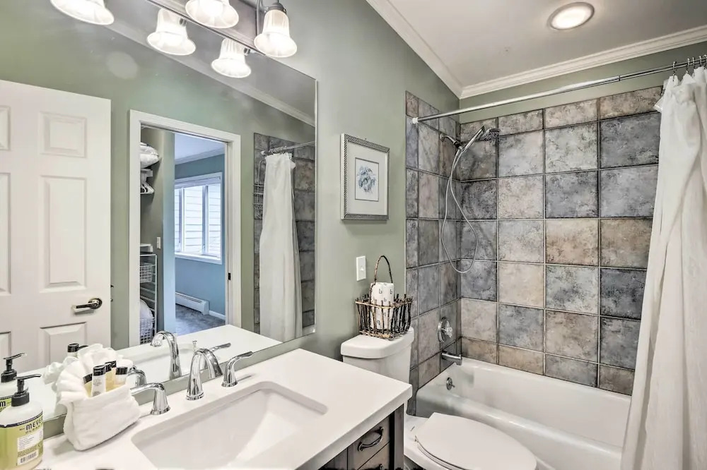 Spacious Breck Gem w/ Hot Tub: Walk to Ski Shuttle